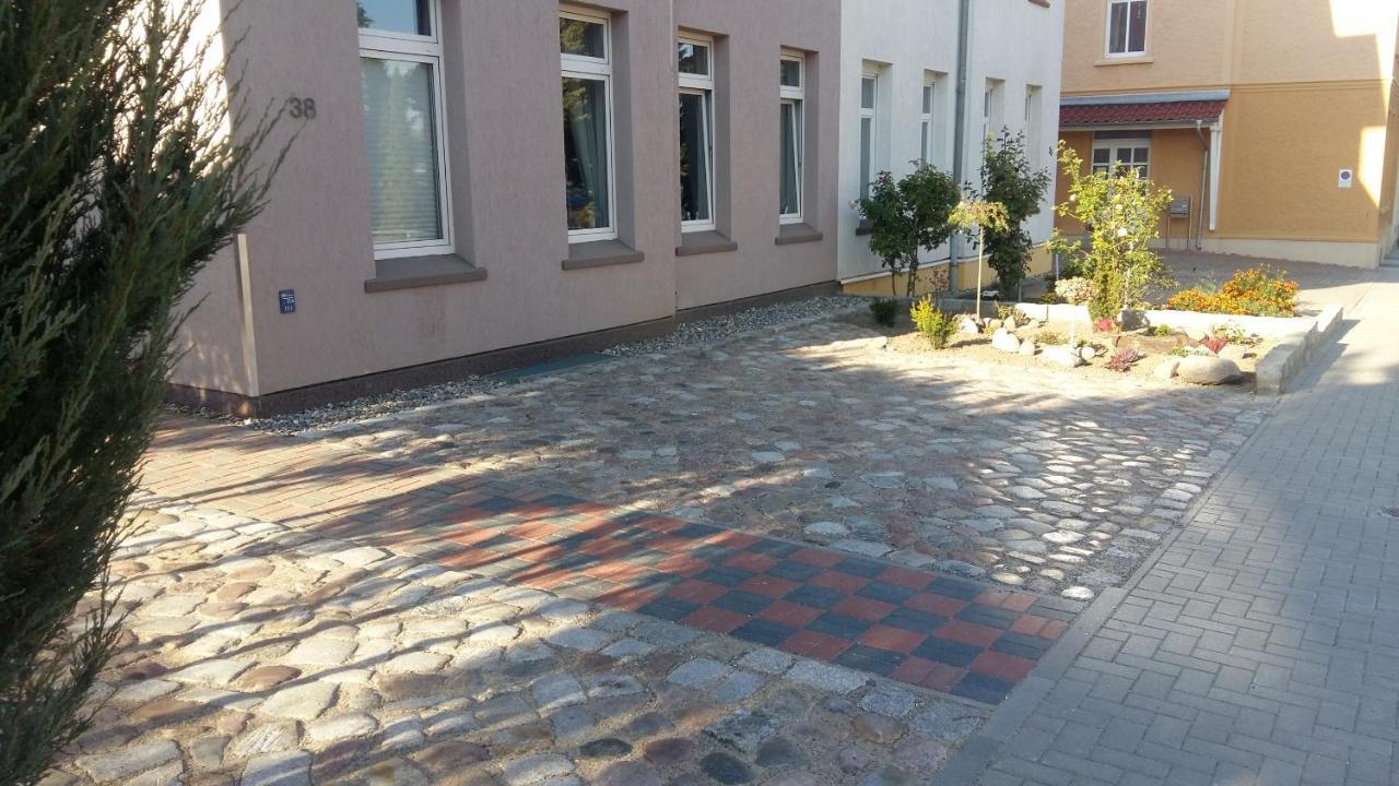 Stadtoase Zeitlos Teterow Exterior photo